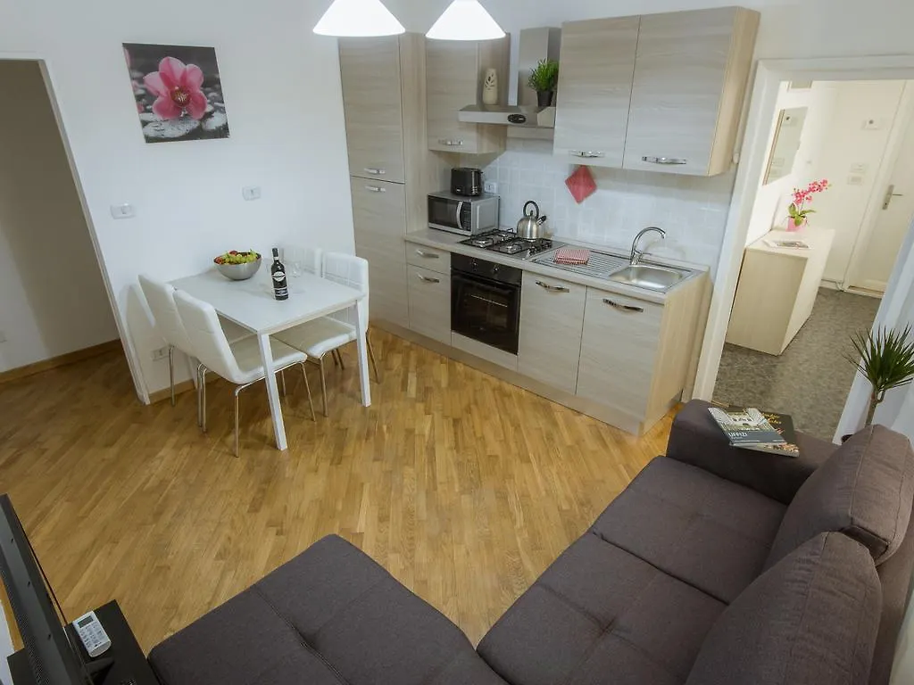 Stylisch Canacci 2 Bedroom Apartment Florence